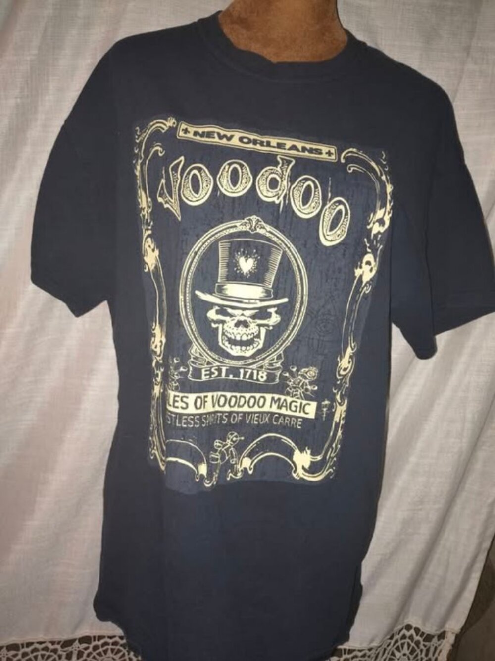 Graphic New Orleans VOODOO  large   black t-shirt